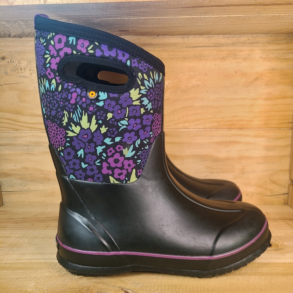 Bogs Classic Northwest Waterproof Winter Boots Youth 6 Black Purple Floral